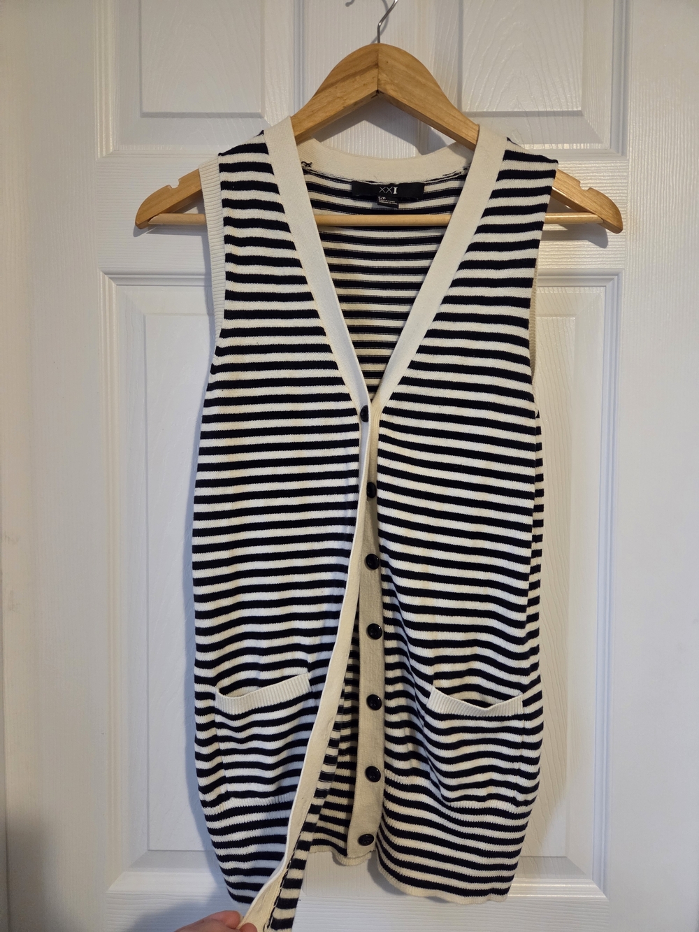 Forever 21 Black & White Striped Sleeveless Cardigan Vest
